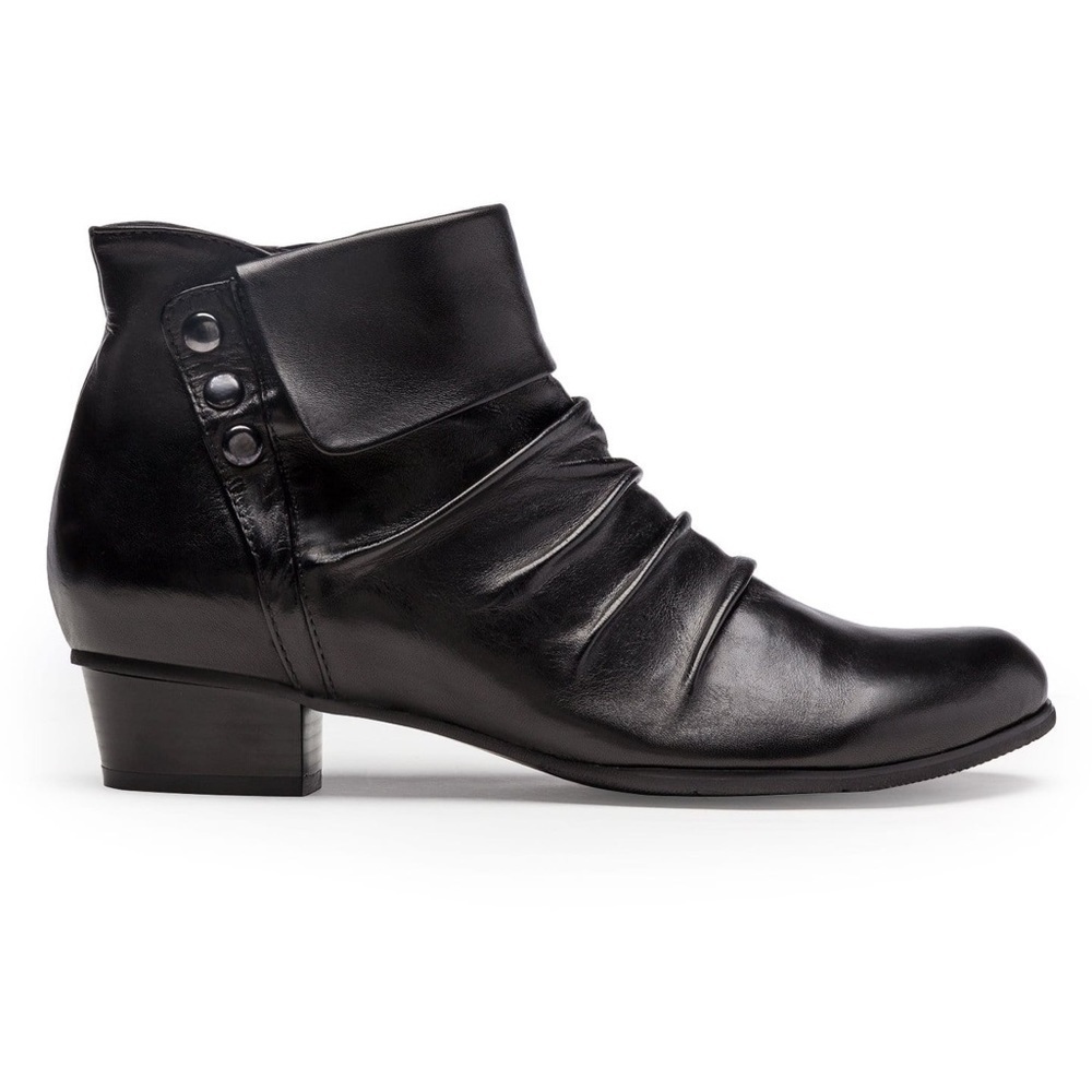 NEW - Regarde Le Ciel Stefany 278 Black Booties- Size 8